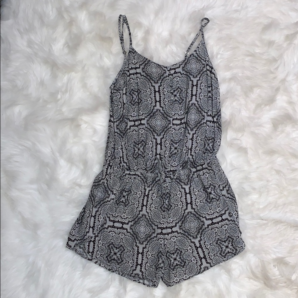 Garage printed romper